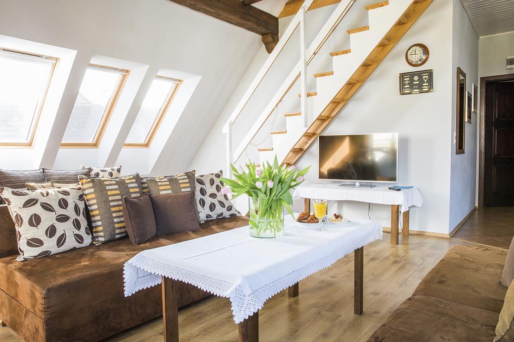 Mistral Bed & Breakfast 3*